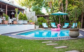 Khashamongo B & B